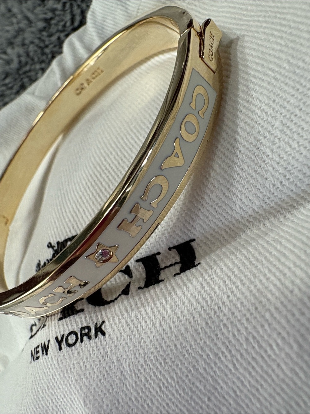Coach Bracelet - Picture 4 of 11